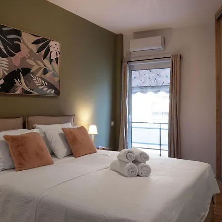 شقة Colorful, Bright, Spacious, 2br Apt In Vyronas أثينا