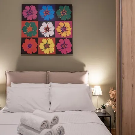 Colorful, Bright, Spacious, 2br Apt In Vyronas Apartment *